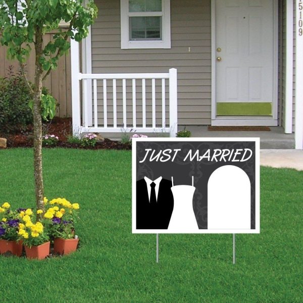 18 x24  Just Married Wedding Yard Sign Online