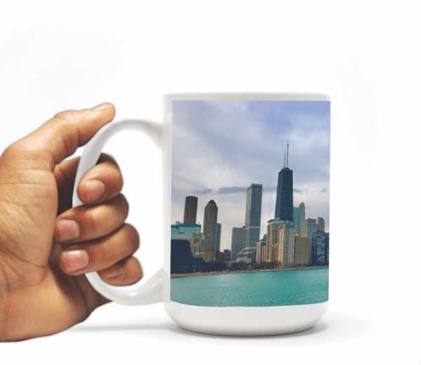 Chicago Skyline Mug & Car Decal Gift Set Fashion